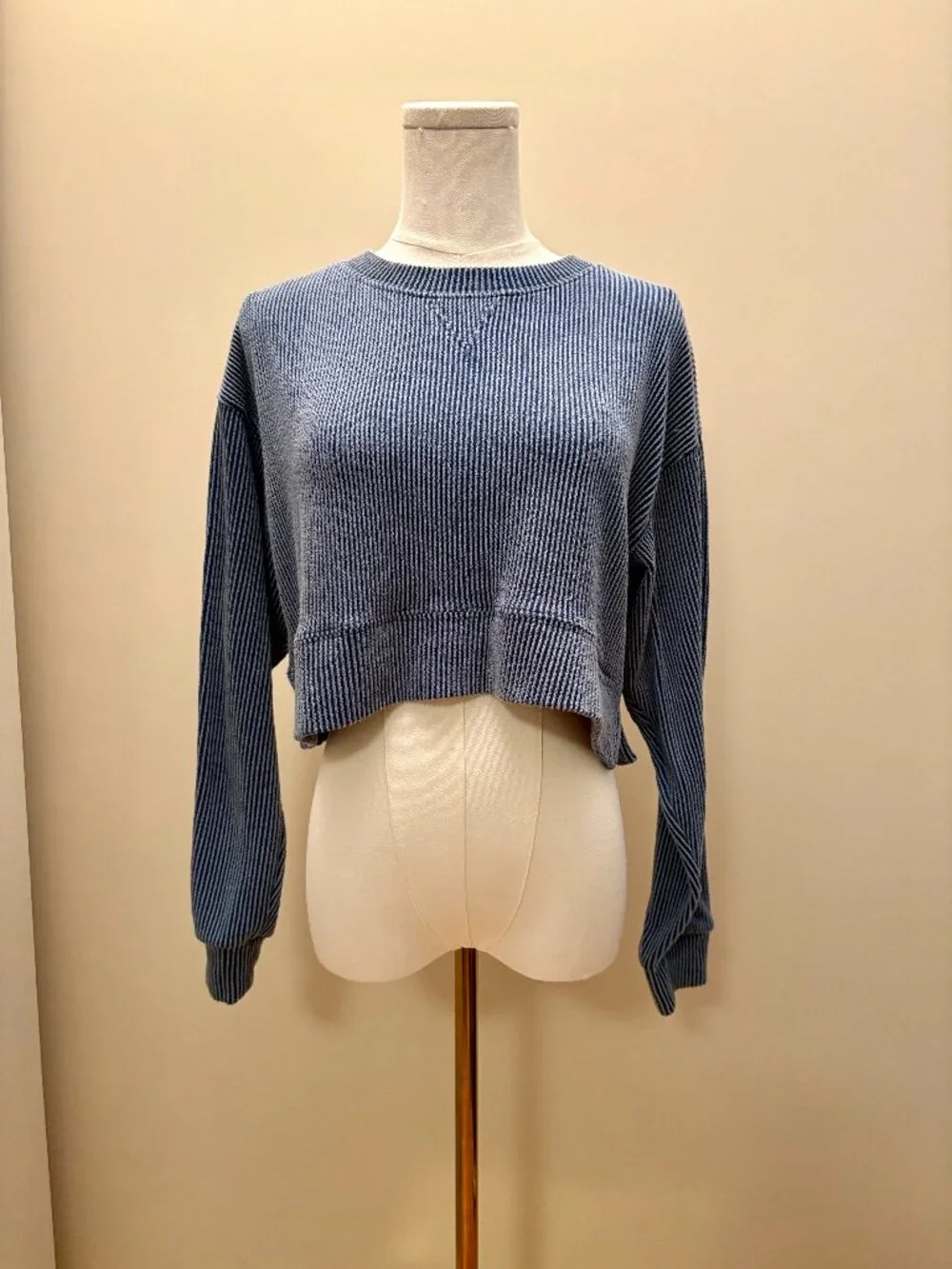 Lulus Slate Blue Textured Ribbed Long Sleeve Crop Top - Picture 1 of 6